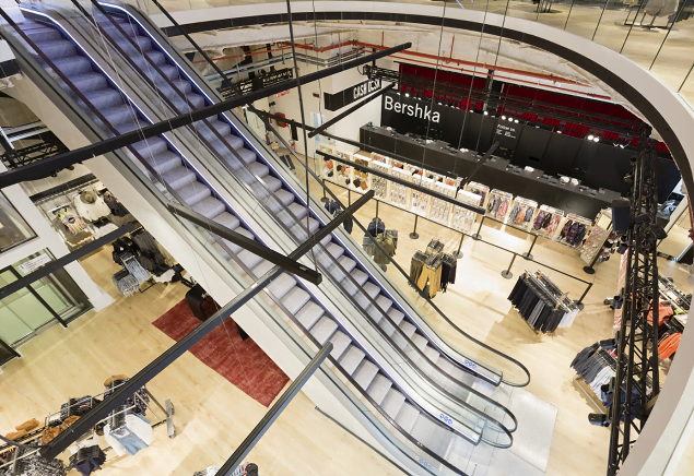 Inditex ‘mima’ a Bershka en Milán: renueva la imagen de su mayor tienda del mundo en Vittorio Emanuele